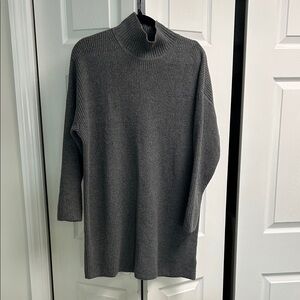 GAP Charcoal Ribbed Turtleneck Sweater